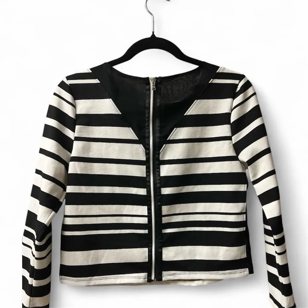 Sam Edelman Black & White Striped “Graphic Play” Top (Size S) – NWT - Picture 2 of 10